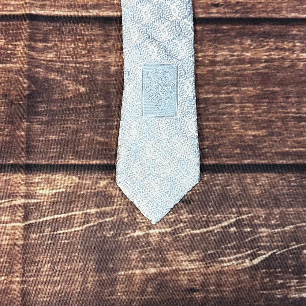 VTG Gucci Mens Light Blue Silver Interlocking G Chain Link 100% Silk Tie Italy